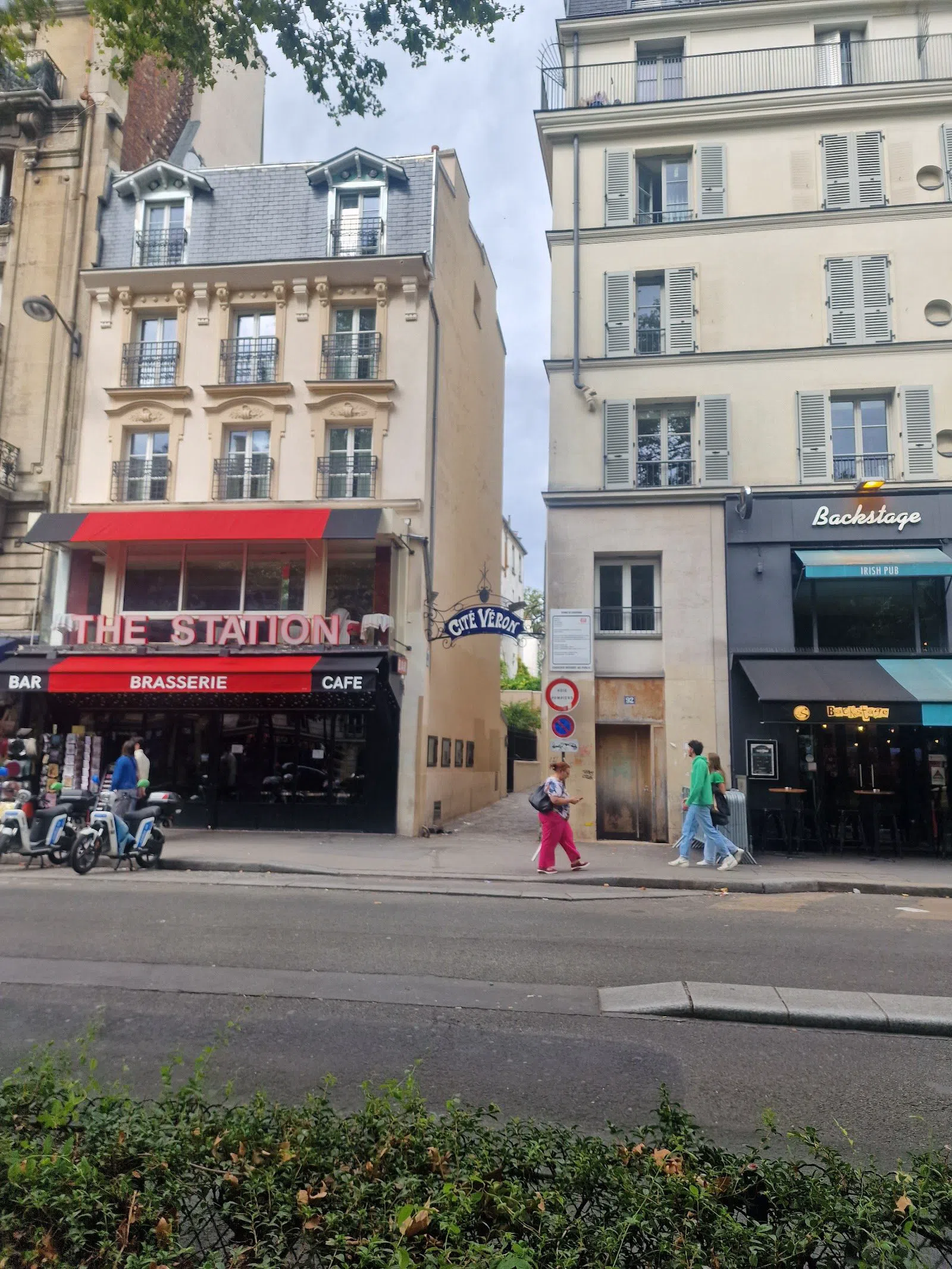 Cité Véron, Paris