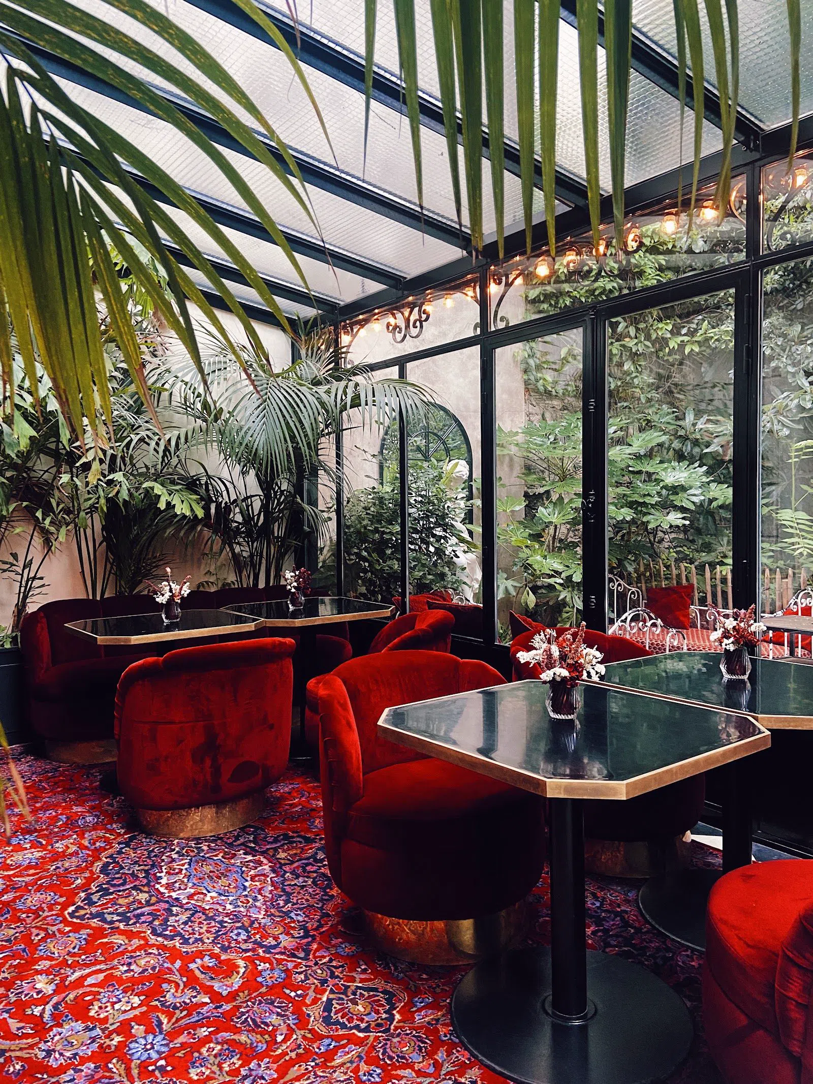 Le Très Particulier, Paris